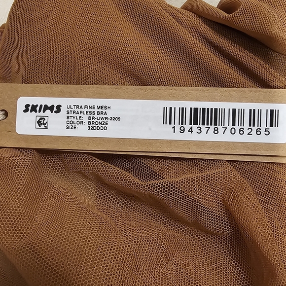 SKIMS Ultra Fine Mesh Strapless Bronce BRA 32DDDD / 34G - Picture 3 of 6